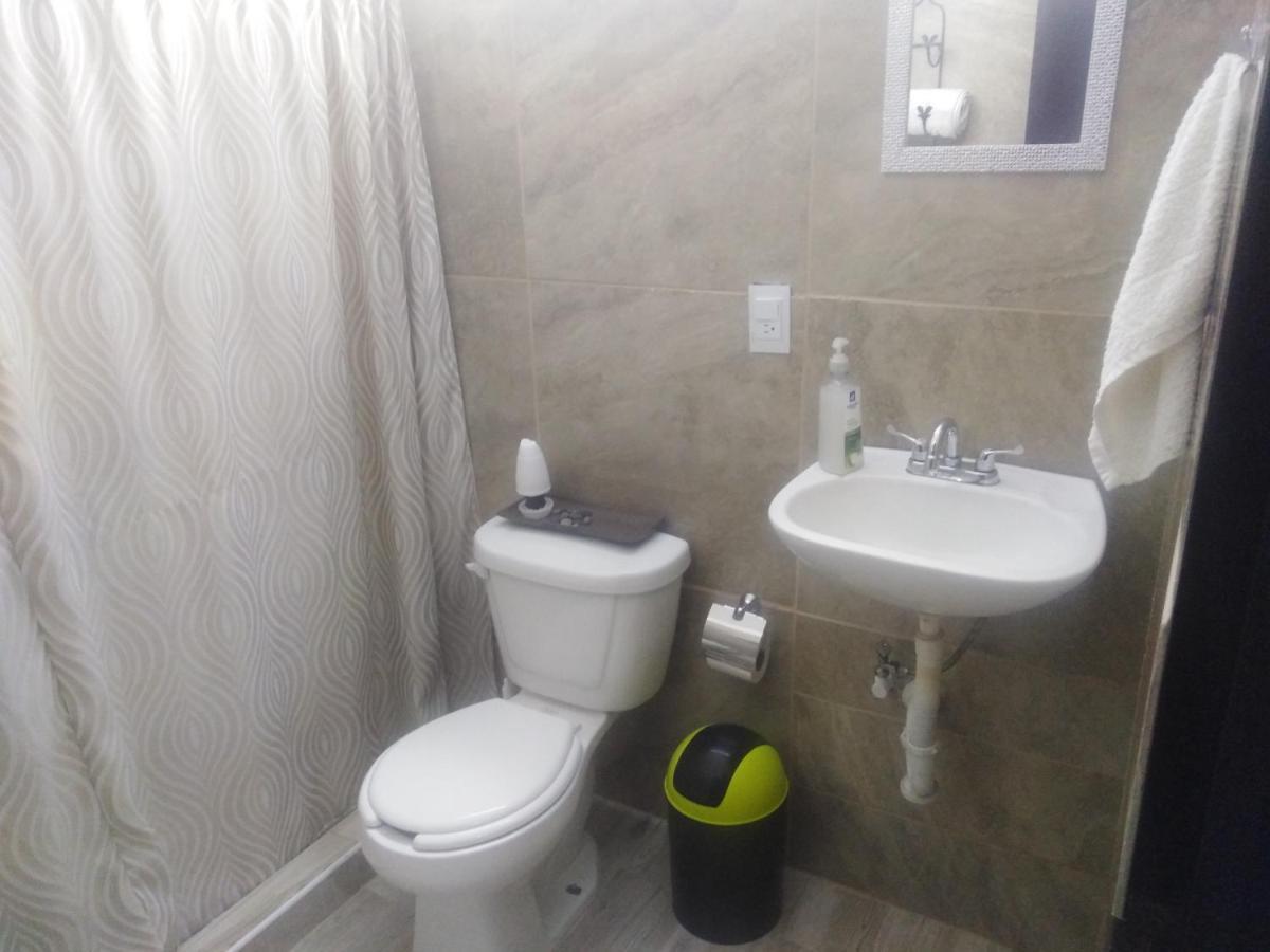 Habitaciones-Comodas-Aire-Wifi-Tv-Cerca De Playa-!!Excelente Precio II Manzanillo Bagian luar foto